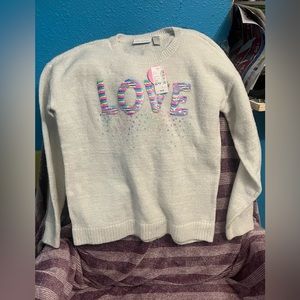 Girl’s sweater